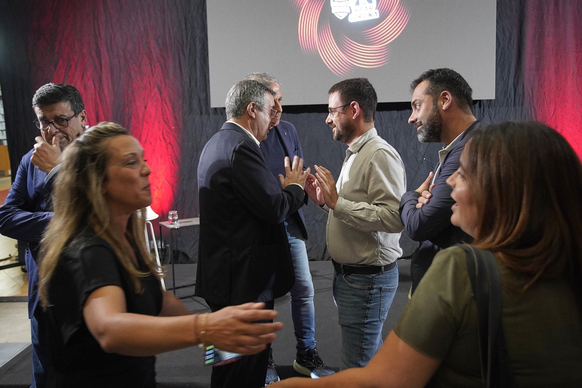Les fotos de l'anunci de la fusió entre l'Uni i el Bàsquet Girona