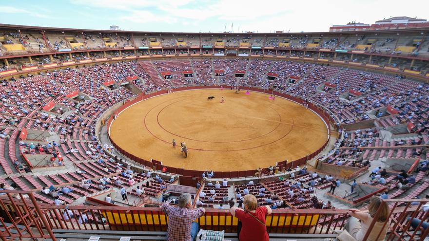 La feria taurina 2021 se inicia en Córdoba con un gran ambiente en Los Califas