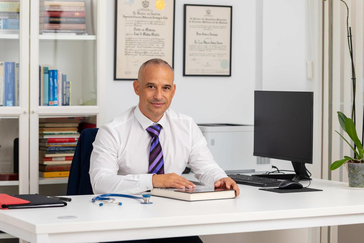 Dr. Luis Alberto Molina, experto en Neurología de Clínica Neurología Ibiza