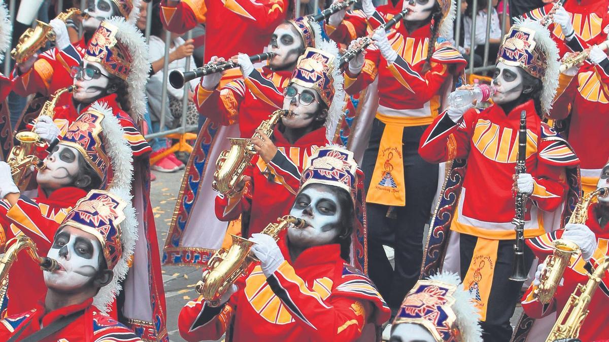 El tradicional desfile del Día de los Muertos, en México.