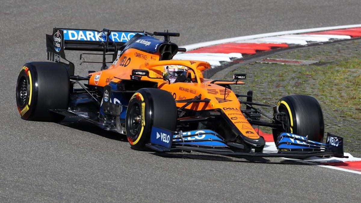 Sainz en el trazado de Nürburgring.