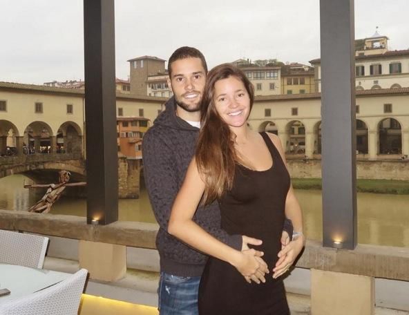 Mario Suárez y Malena Costa han sido padres