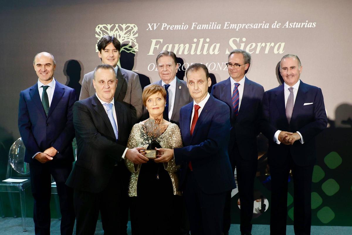 Entrega del XV Premio Familia Empresaria de Asturias, en imágenes