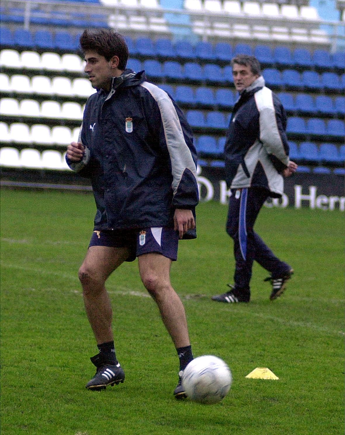 En imágenes: Un repaso visual al paso de Veljko Paunovic, nuevo entrenador del Real Oviedo, como jugador azul