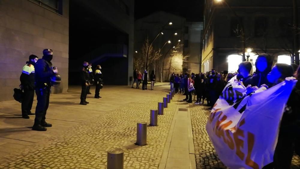 Arribada de la protesta davant dels jutjats