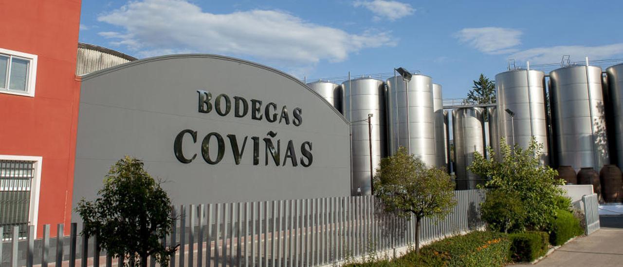 Panorámica de las instalaciones del Grupo Coviñas en el municipio de Requena.