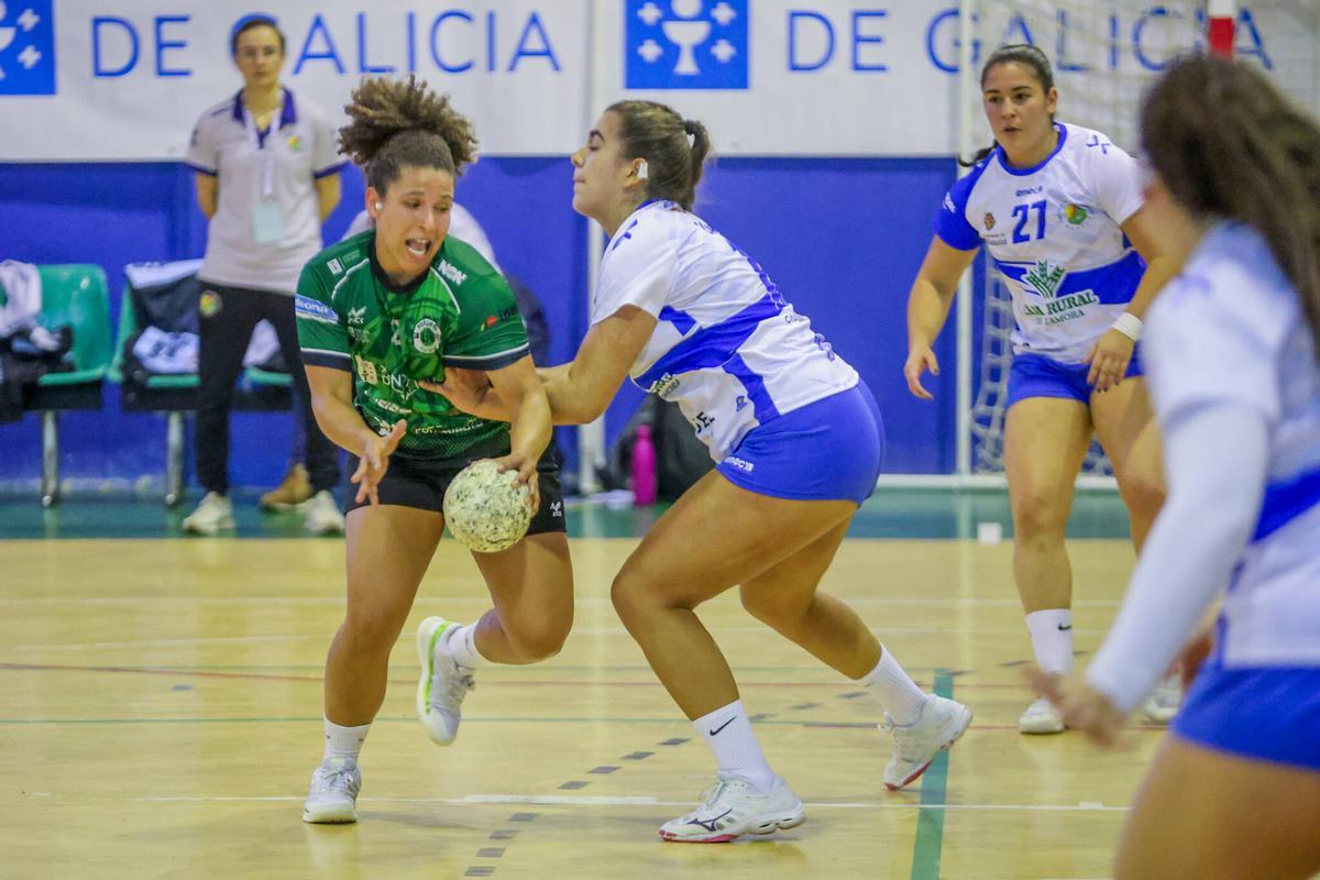 El equipo meañés realizó un gran trabajo en lo defensivo.