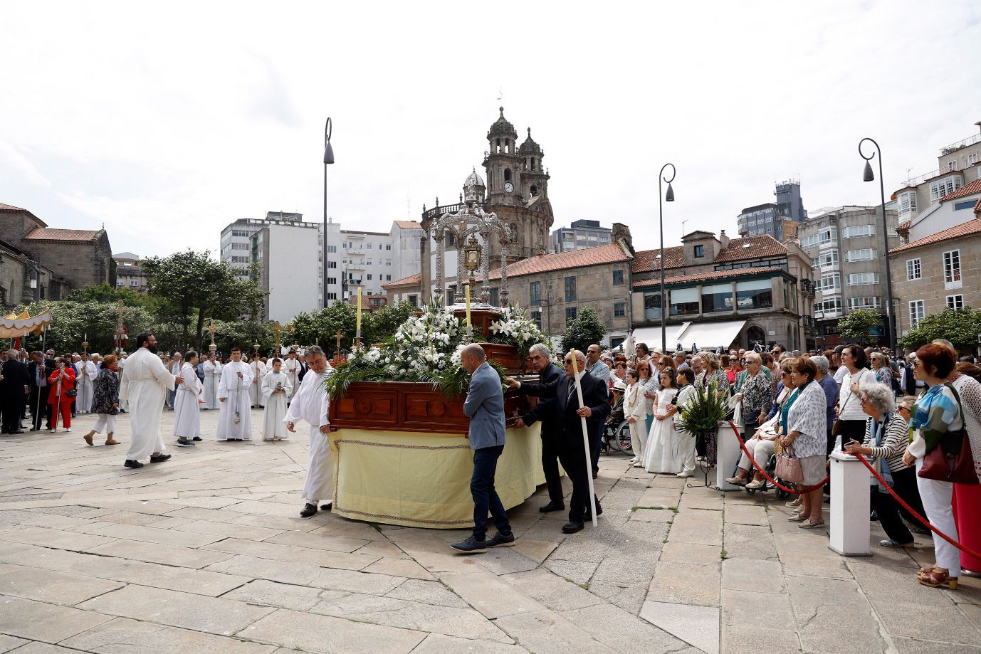 Pontevedra se emociona con su Corpus