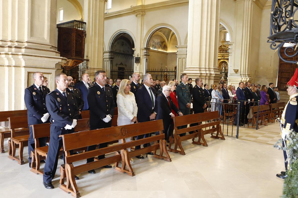 Condecorados de este año durante la misa en San Patricio.