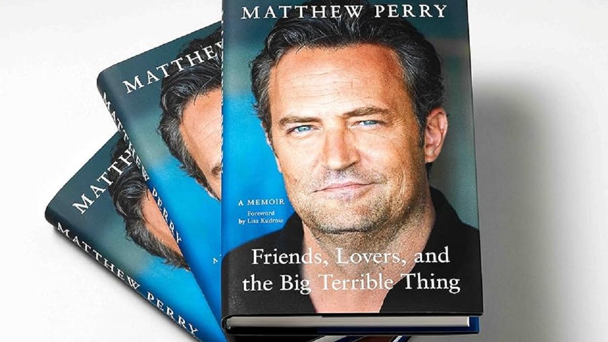 Las duras confesiones de Matthew Perry en sus memorias antes de