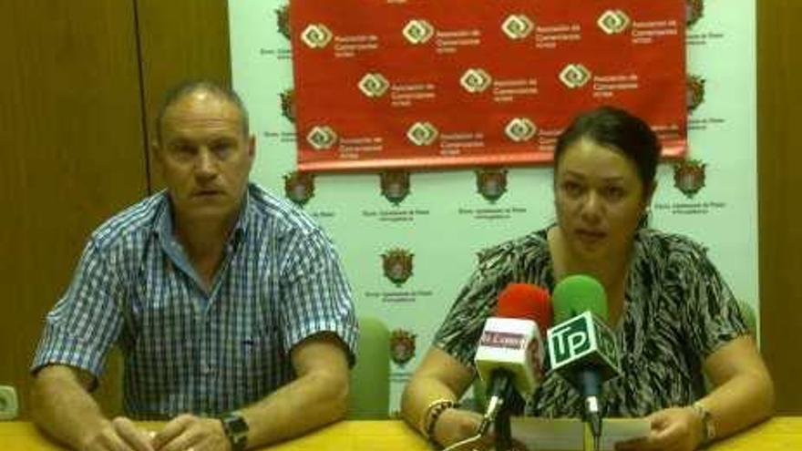 La presidenta Ana Martínez junto al secretario José García.
