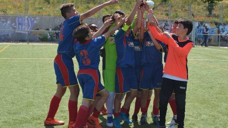 El San Lázaro alevín cierra como campeón la Liga de Fútbol 7