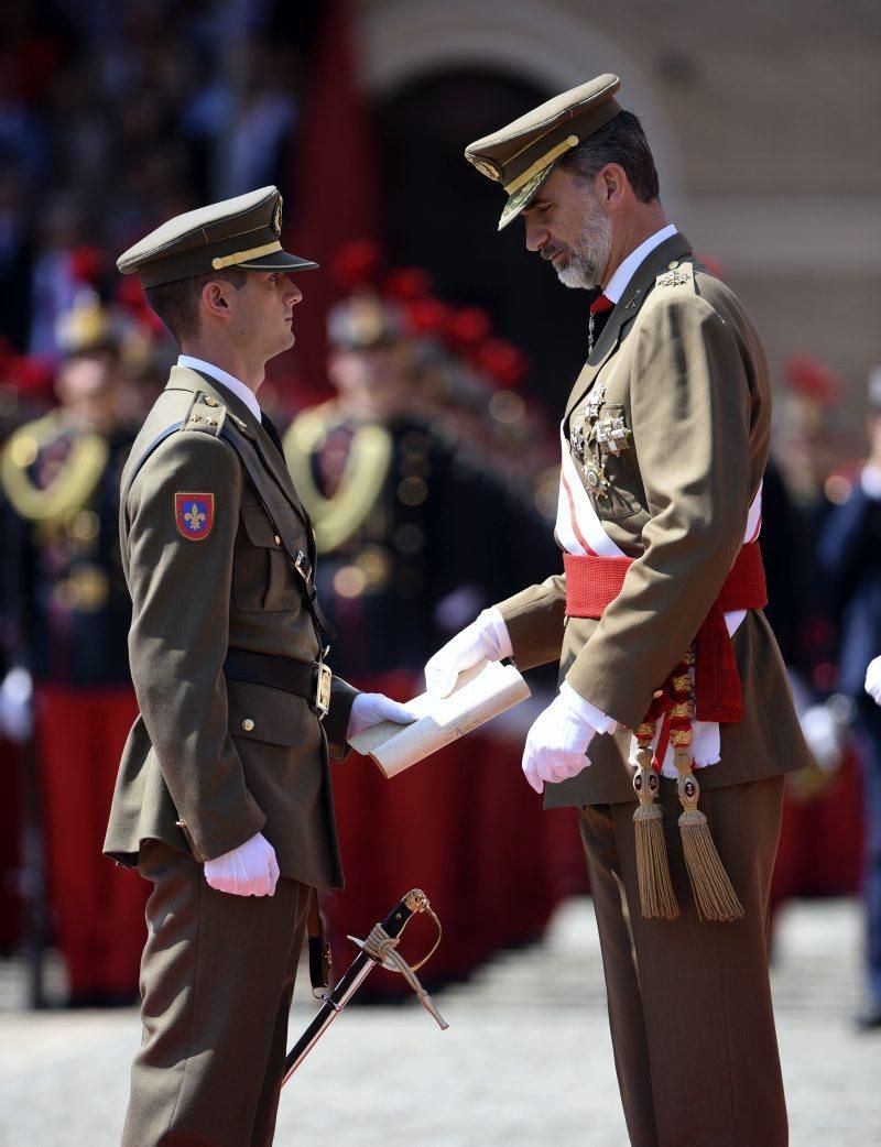 Visita de Felipe VI a la Academia General Militar de Zaragoza