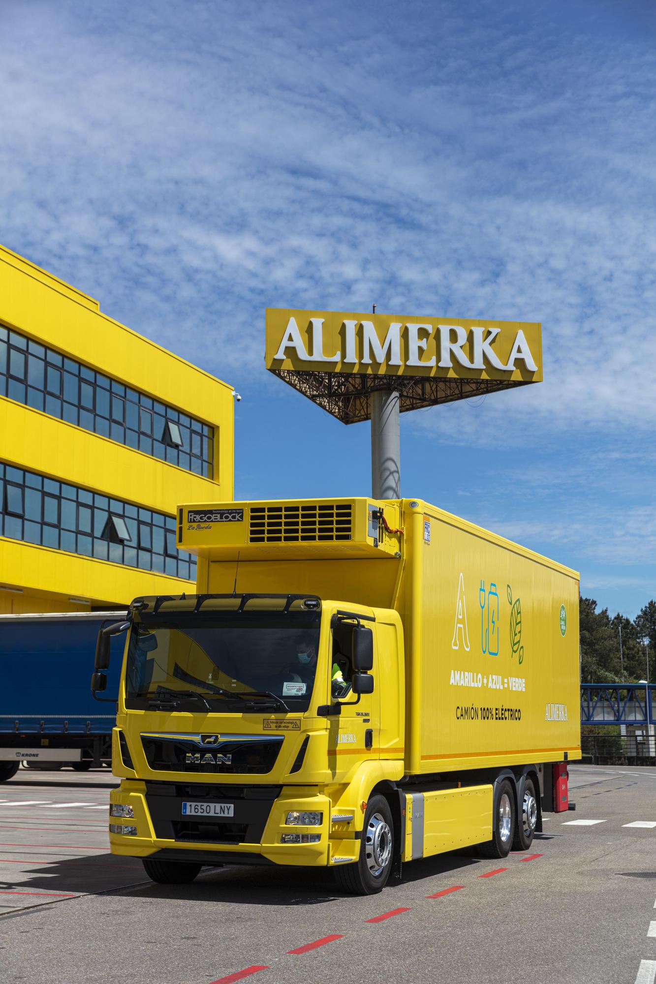 Primer camión eléctrico de España adquirido por Alimerka para el transporte de última milla en núcleos urbanos.