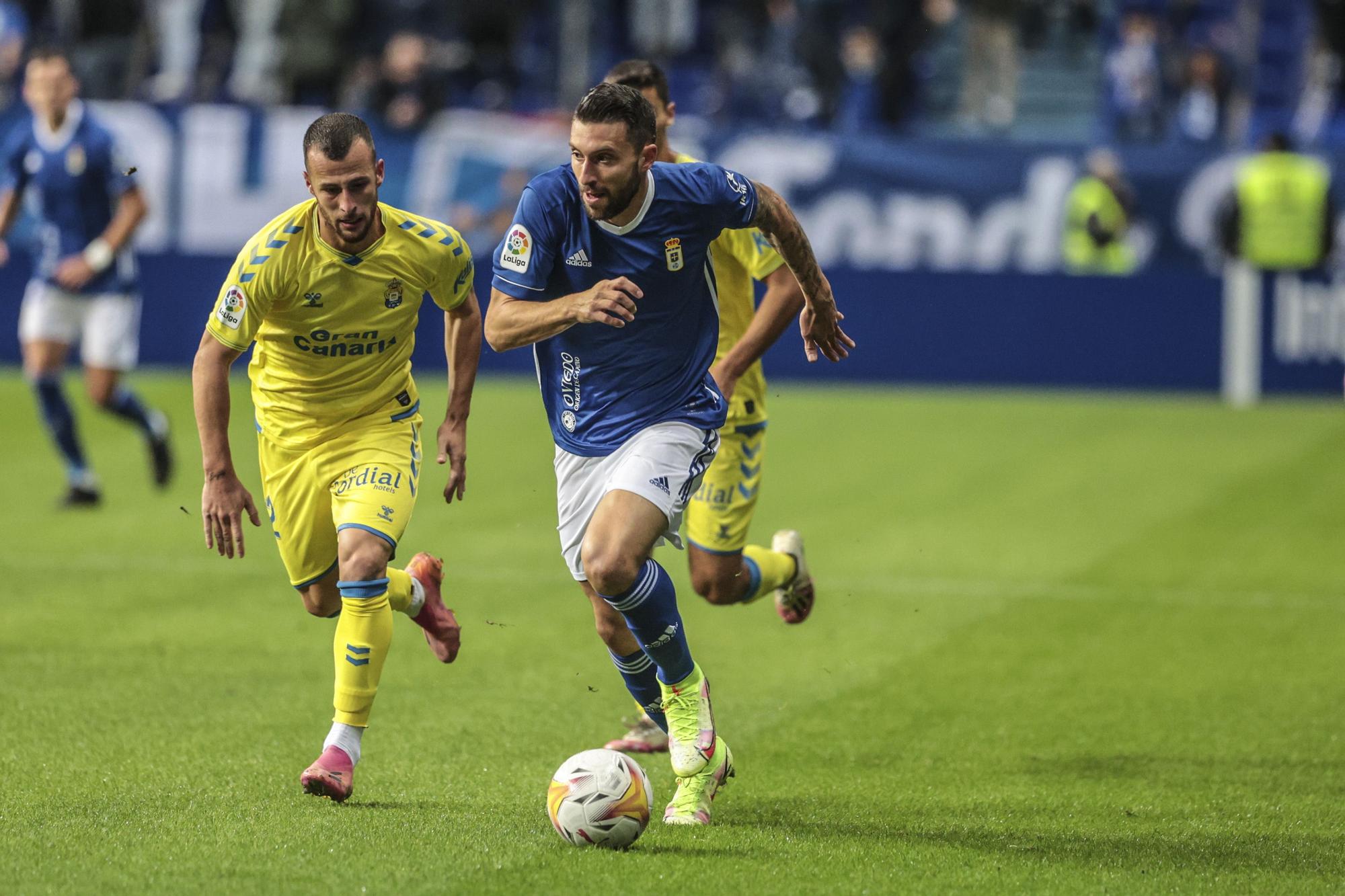 En imágenes: así fue el empate entre el Real Oviedo y Las Palmas