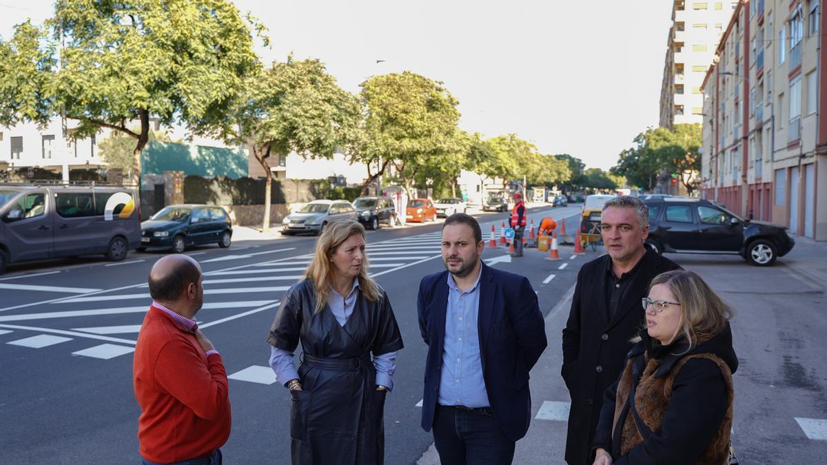 Marco y López en las obras de reasfaltado de Gran Vía Tárrega Monteblanco, recientemente finalizadas.