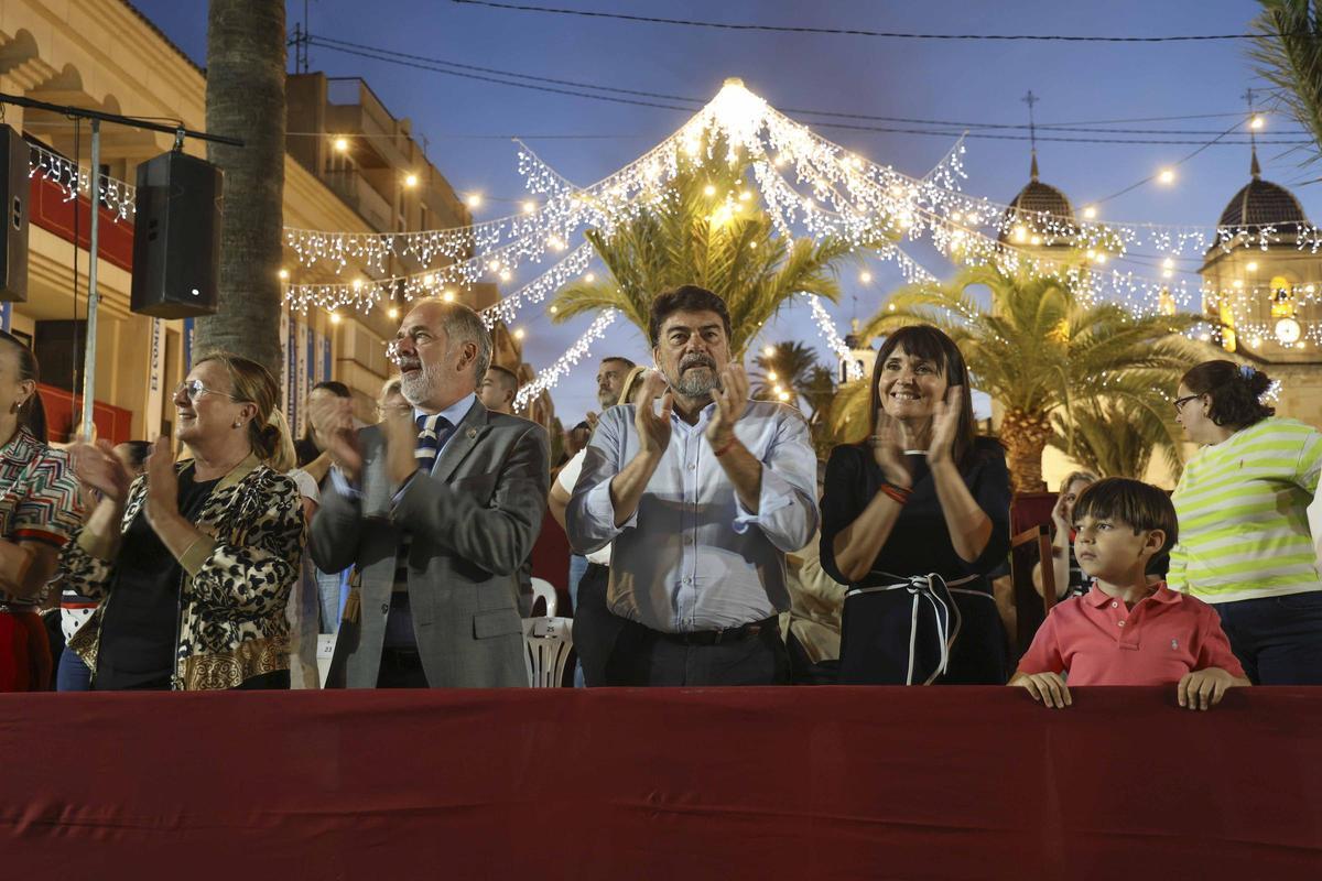 Por cien años más de carrozas en Sant Joan