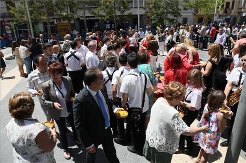 Más de 7000 'cassoletes' en el día de les Calderes de Almassora