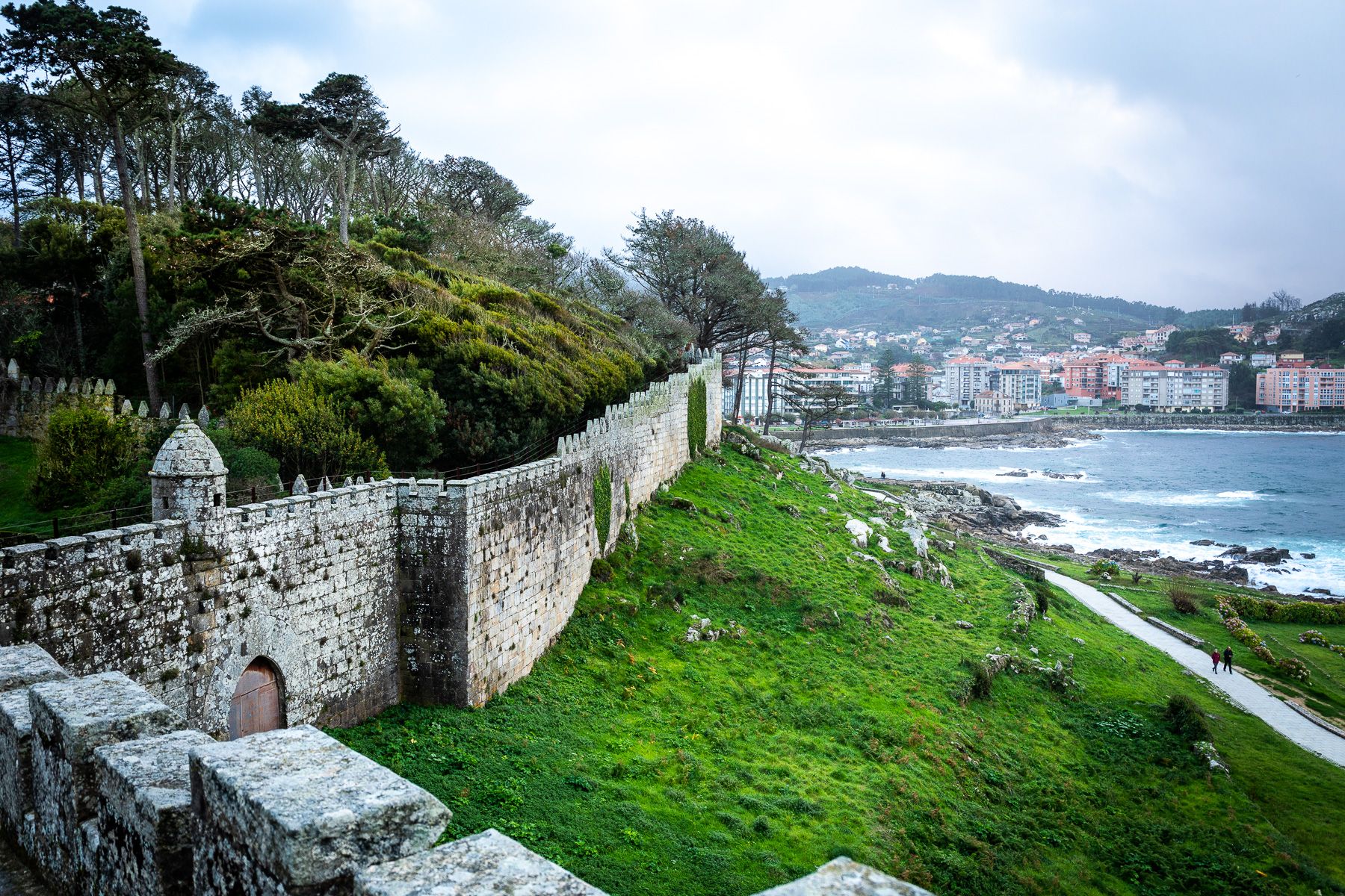 La tranquilidad marinera domina el Parador de Baiona