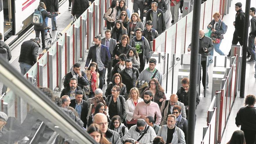 Los Cercanías del Maestrat suman tres décadas de carencias y olvido