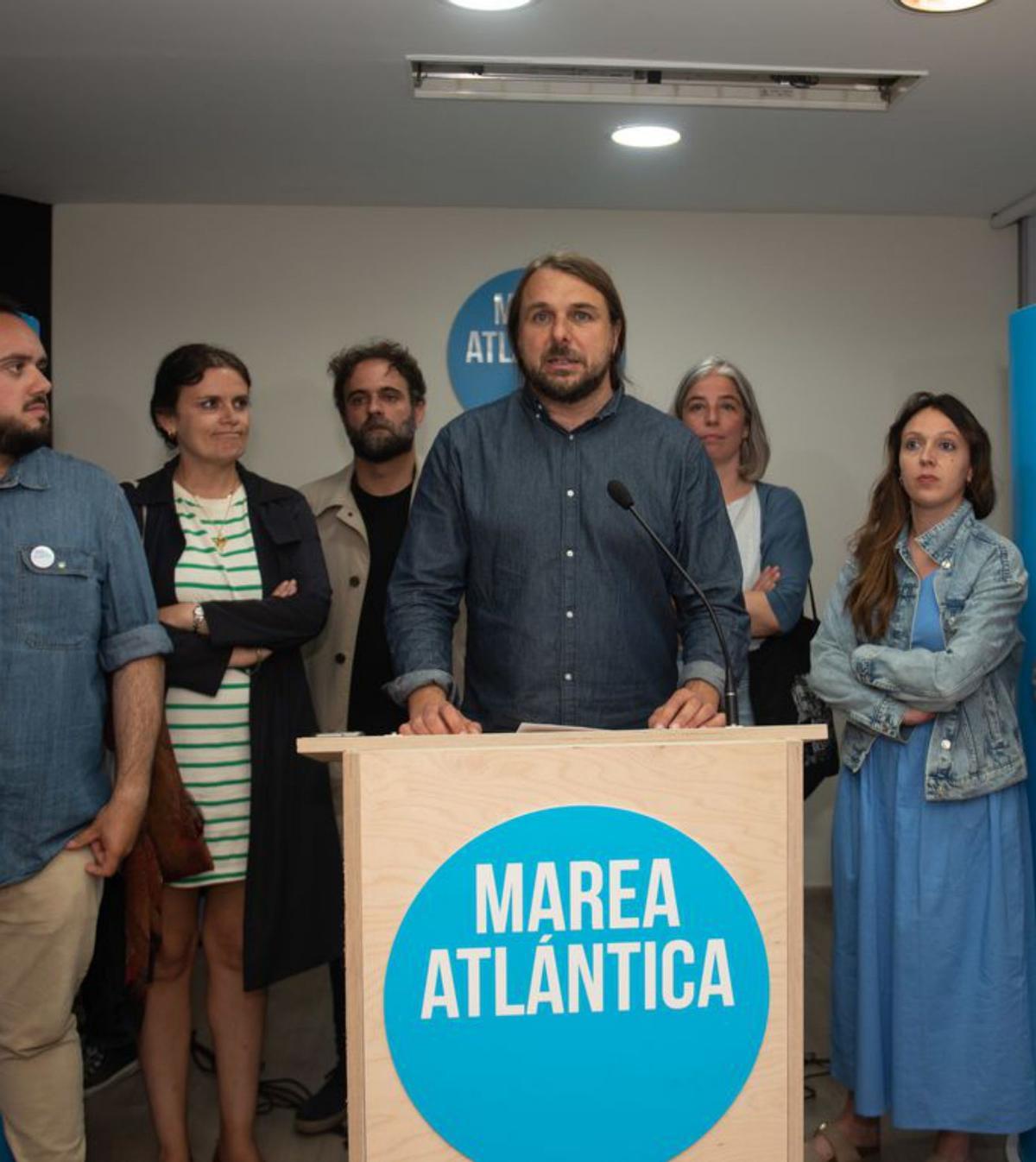 Inés Rey, actual alcaldesa, durante su comparecencia. |   // VÍCTOR ECHAVE