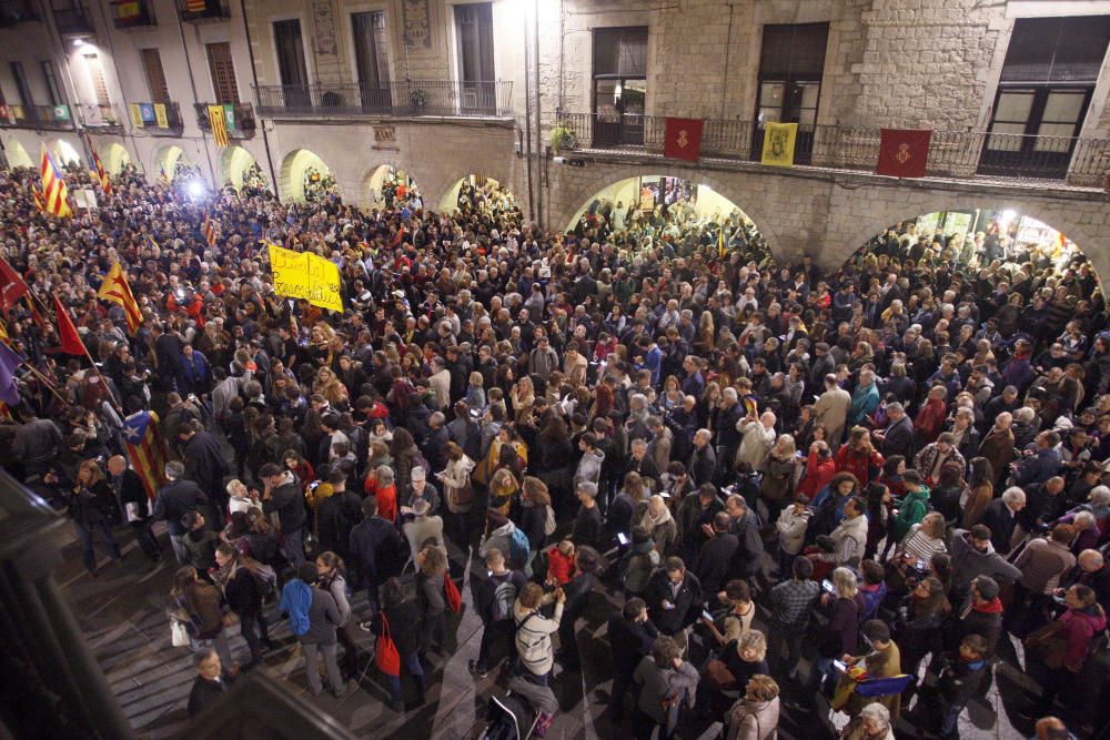 Concentració a Girona en rebuig a l'empresonament dels consellers