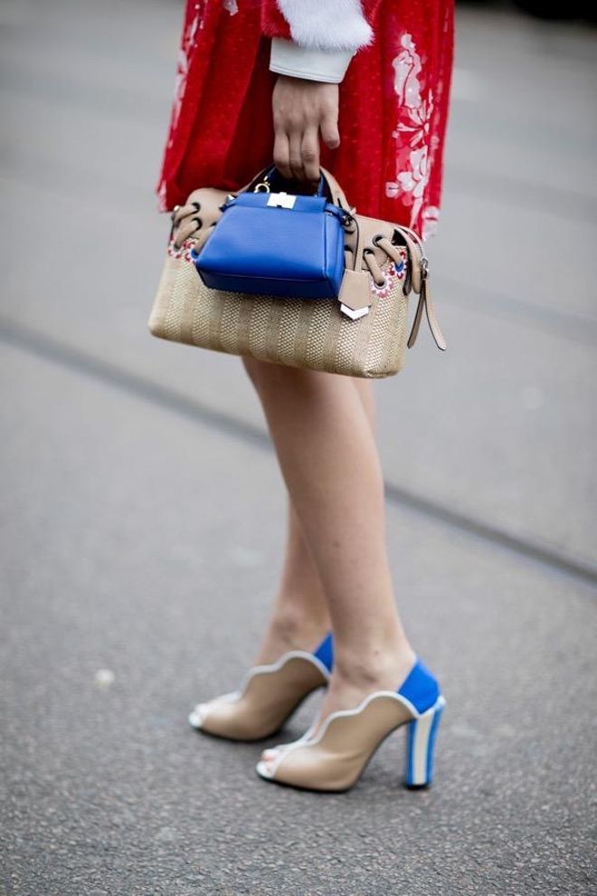 Los diez mejores bolsos del street style (Milán), doble bolso