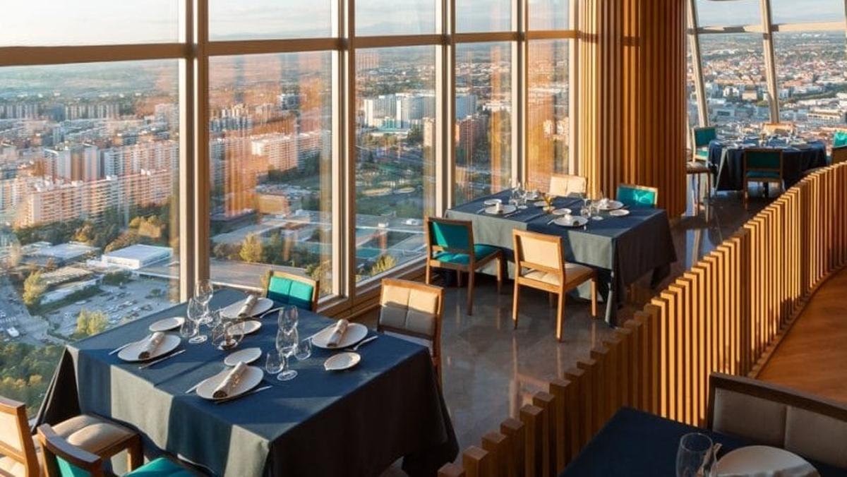 Així és Élkar, el restaurant més alt d’Espanya, a 160 metres d’altura Així és Élkar, el restaurant més alt d’Espanya, a 160 metres d’altura