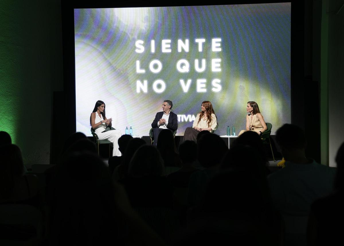 Un momento de la jornada organizada por Danone con científicos y divulgadores para tratar sobre el kéfir.