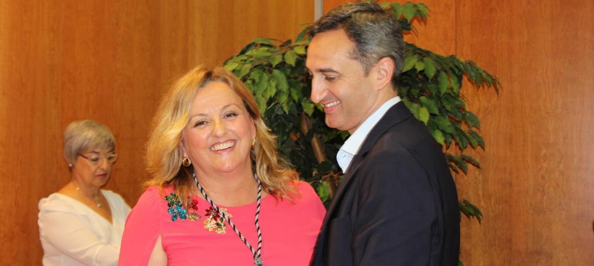 El pleno de Calp reprueba a la alcaldesa del PP por llamar "profanador de tumbas" a Pedro Sánchez