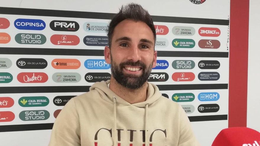 Pito Camacho, jugador del Zamora CF: &quot;Yo quiero jugar siempre&quot;