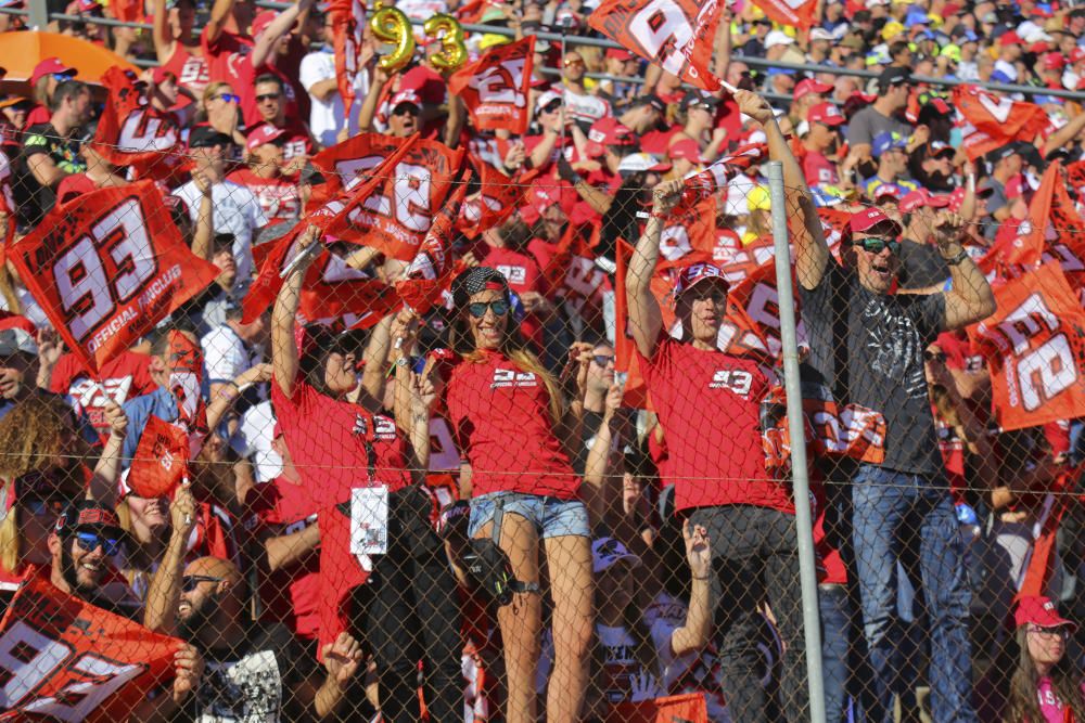 Gran ambiente en el GP de Cheste