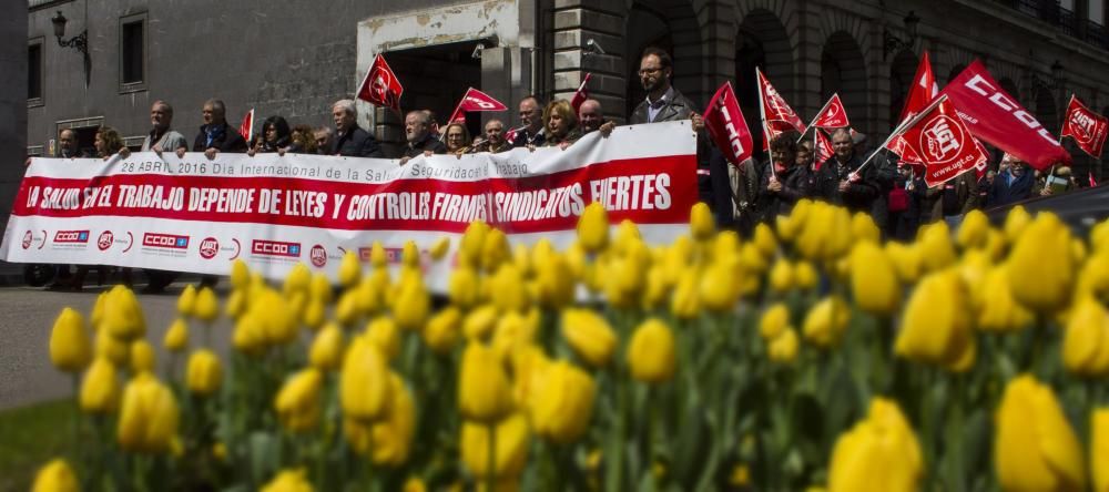 Manifestación de los sindeicatos contra la siniestralidad laboral