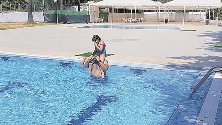 La piscina de Sant Josep no abrirá ya este verano por las filtraciones