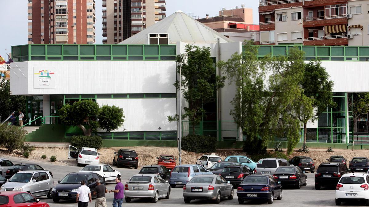 El edificio del Centro Social Lloca Llinares de Benidorm.