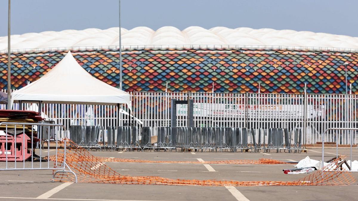 Imágenes del exterior del Estadio Olembe tras la tragedia