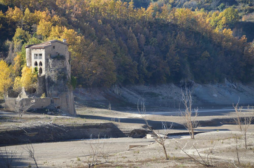 Poca aigua al pantà de la Baells