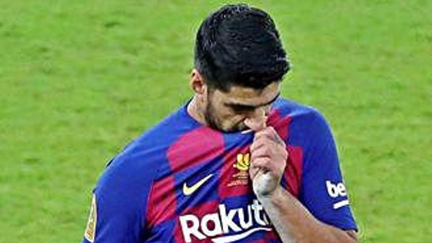 Suárez estarà quatre mesos sense jugar en ser operat del genoll dret ahir