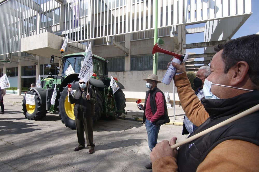 Los agricultores cordobeses protestan por la PAC
