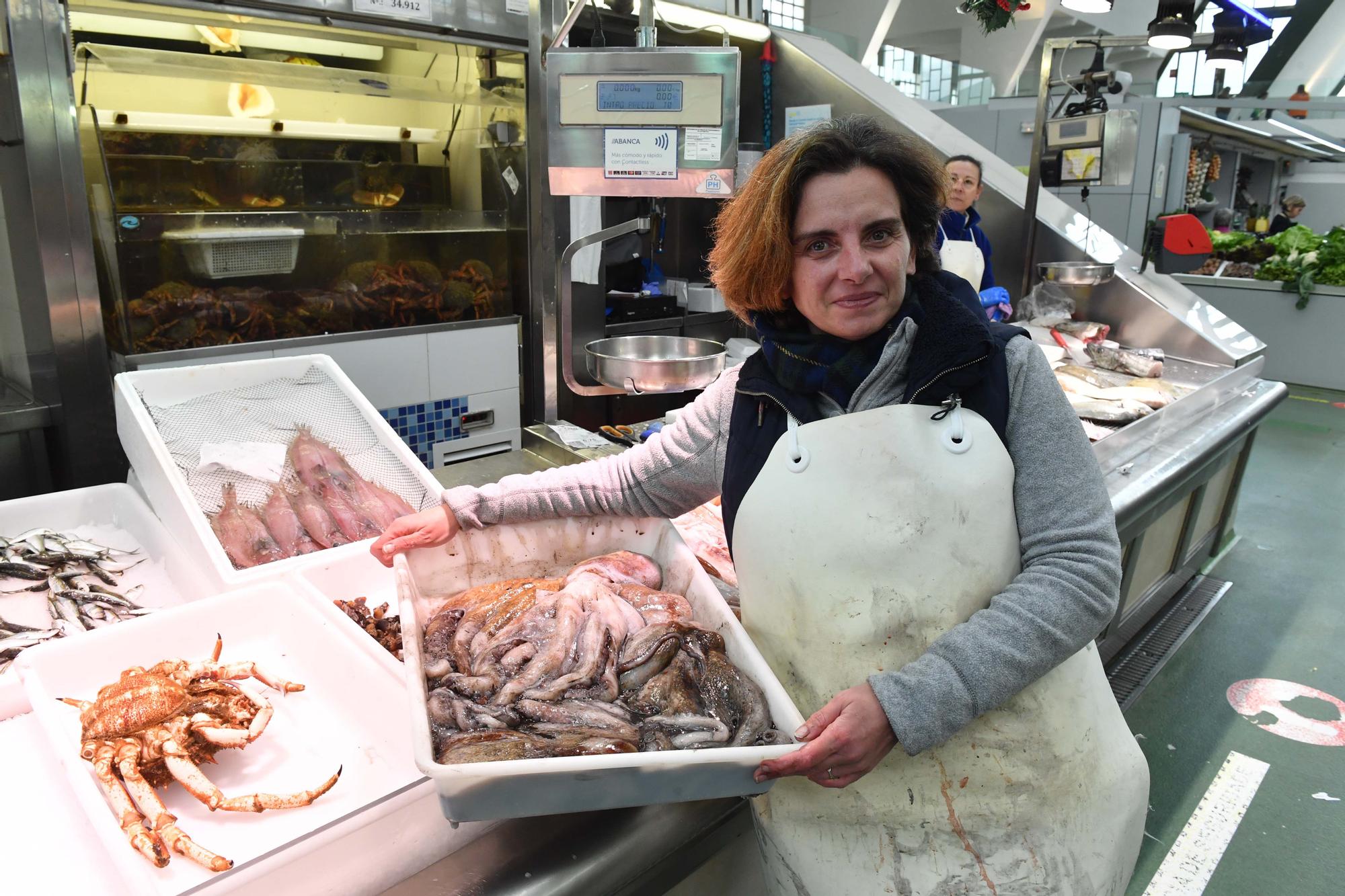 Comerciantes de A Coruña analizan la eliminación del IVA en alimentos básicos