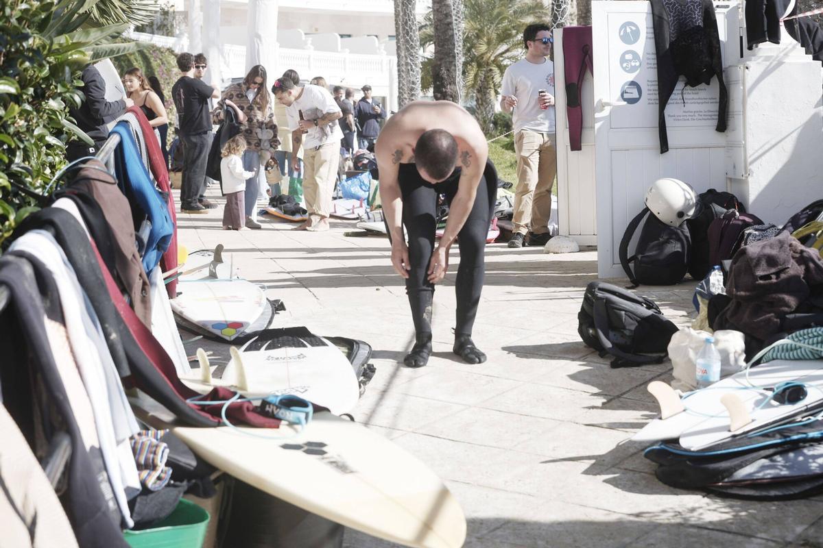 La playa de Cala Millor acogió la cuarta edición del Calama Surf Contest