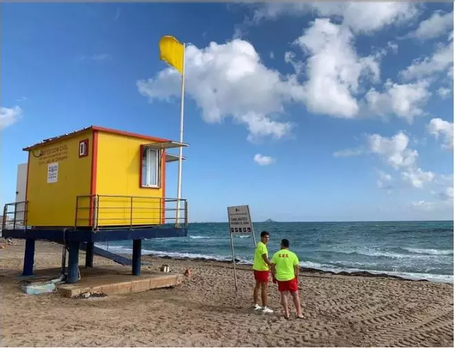 Desaconsejan el baño entre las playas de Arroyo de la Miel y Malapesquera, en Benalmádena, hasta el lunes
