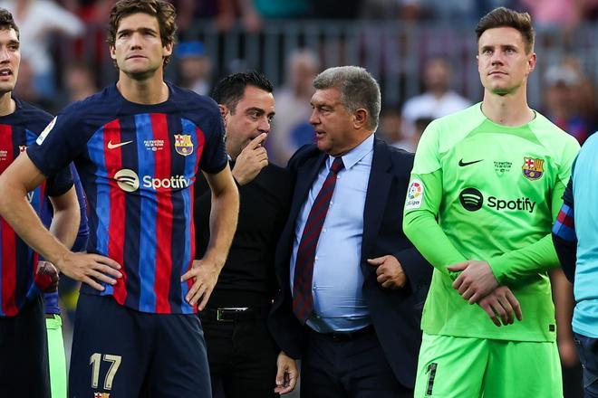 Las imágenes de la despedida de Jordi Alba, Busquets... ¡y el Camp Nou!