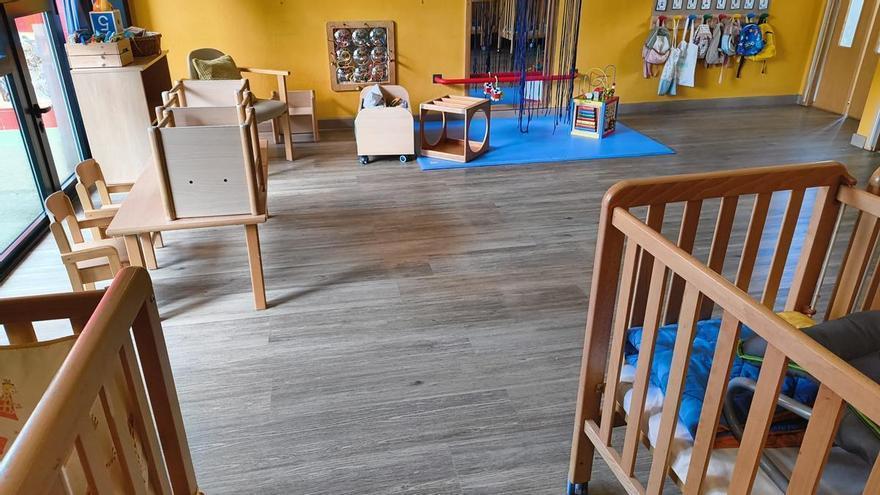La huelga de escuelinas en Asturias bate récord de seguimiento: bebés sin servicio, centros bajo mínimos y una gran manifestación esta tarde