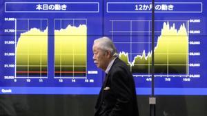 El Nikkei sube un 1,7 % al descanso, rozando su máximo histórico