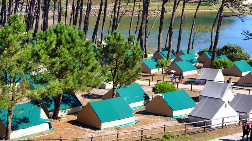 Cíes abre el camping e inicia la temporada alta con más de 3.000 autorizaciones esta semana
