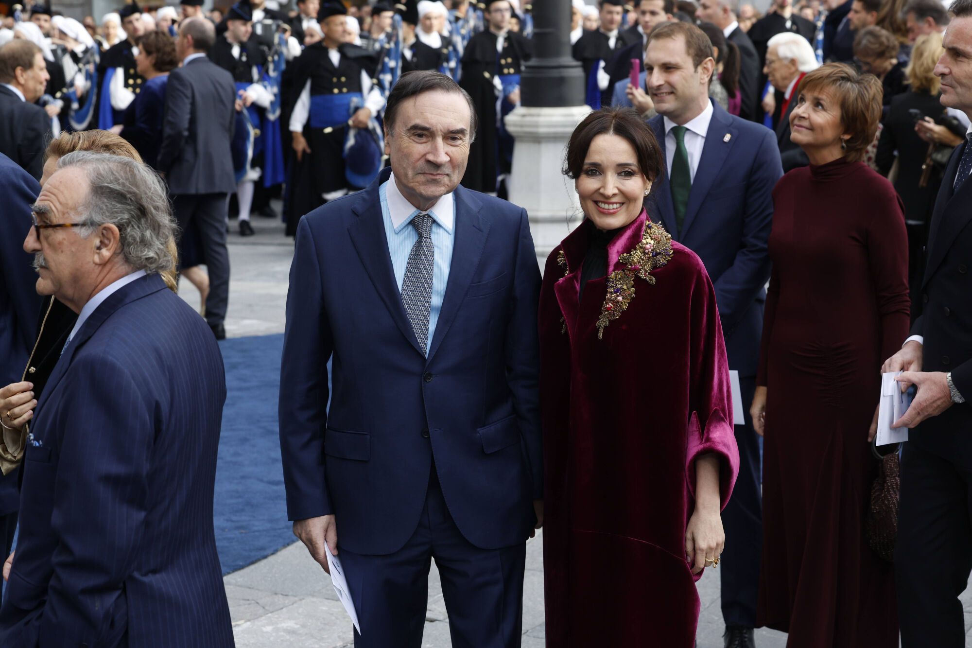  Así fue la llegada de los invitados a los premios "Princesa de Asturias" y su paso por la alfombra azul