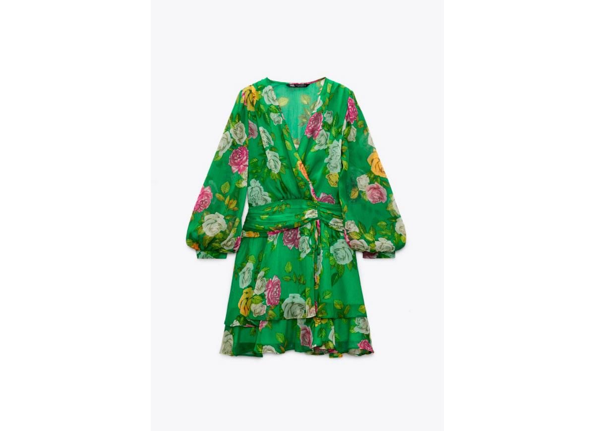 Los 10 vestidos de Zara que debes fichar ya y lucir en primavera