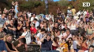 Decenas de personas eligen el Teide para disfrutar del eclipse: "Ha sido un plan improvisado de verano"