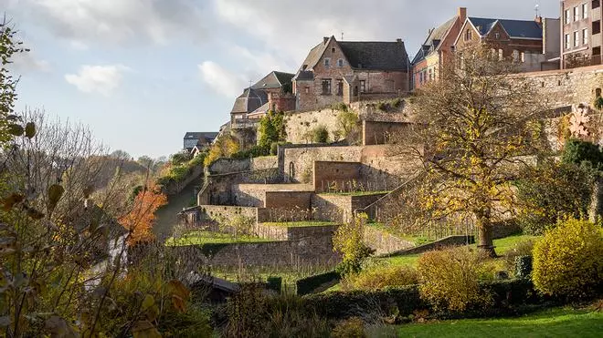 La cara más otoñal de Bélgica: rutas de senderismo en Valonia que combinan naturaleza, gastronomía y bienestar